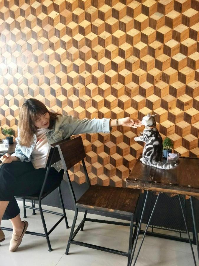 Ban Fang Min Jaidee Cafe & Hostel Chiangrai מראה חיצוני תמונה