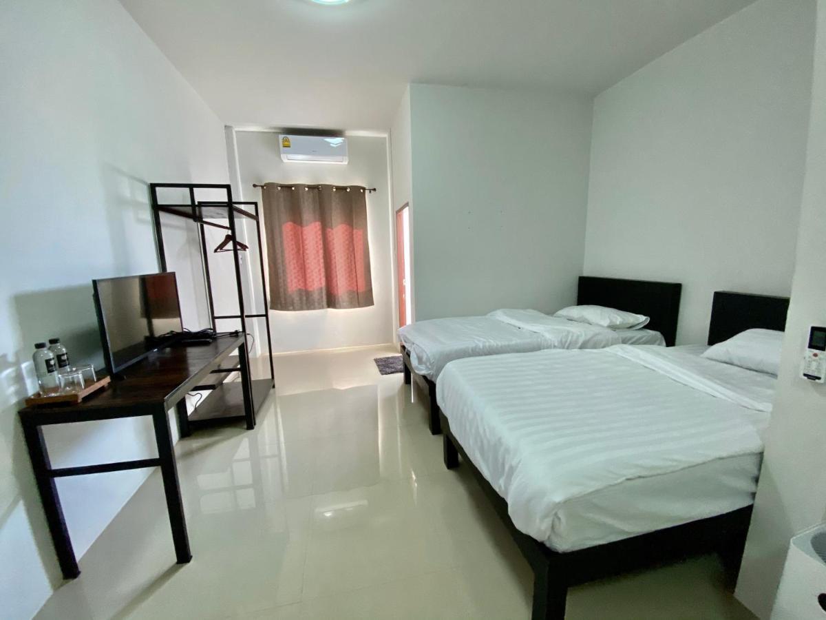 Ban Fang Min Jaidee Cafe & Hostel Chiangrai מראה חיצוני תמונה