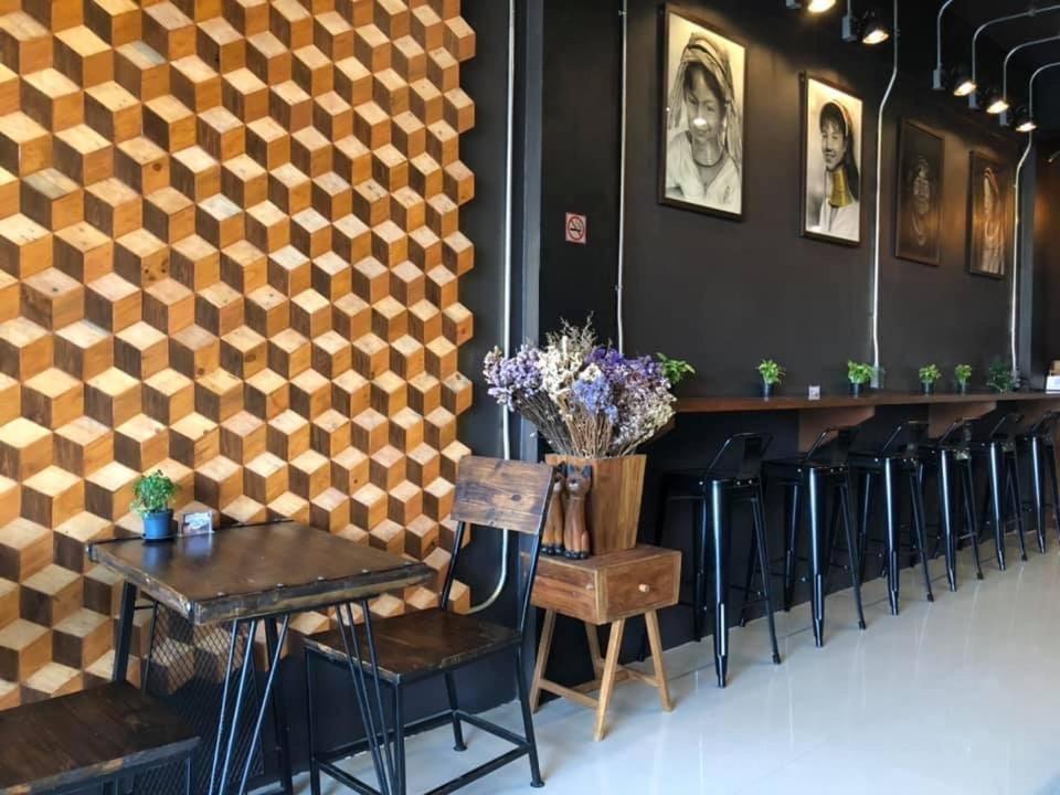Ban Fang Min Jaidee Cafe & Hostel Chiangrai מראה חיצוני תמונה